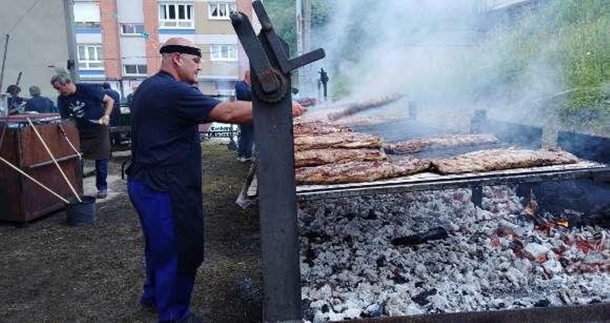 Perlora abre la Ciudad de Vacaciones para aparcar durante los festejos