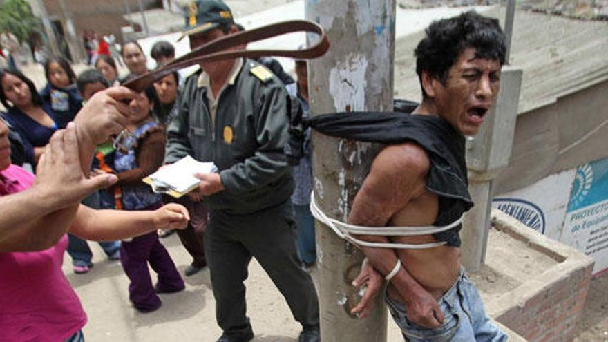 &quot;Justicia popular&quot; en Perú contra un ladrón