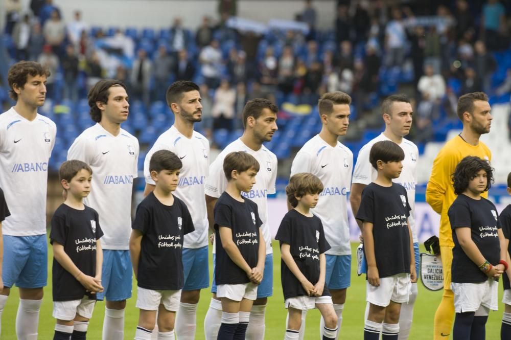 Gran ambiente en el Galicia-Venezuela de Riazor