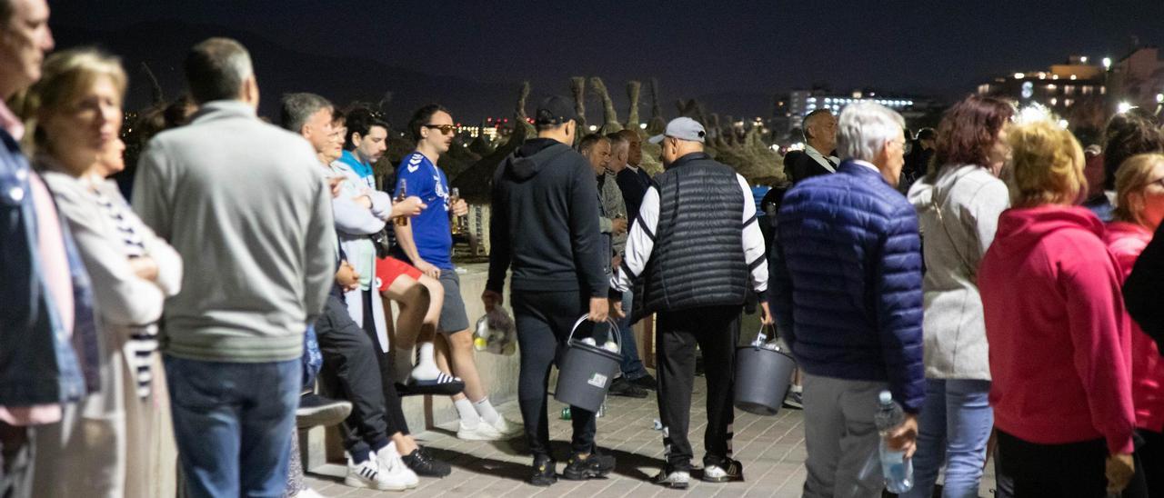 Imagen en Platja de Palma esta temporada turística, con vendedores ambulantes de alcohol.
