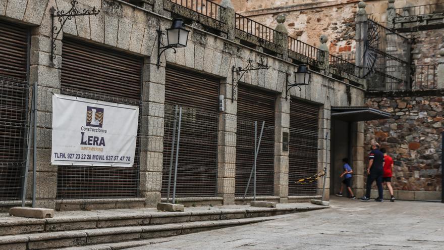 La cafetería de San Jorge no se podrá licitar hasta que no se arregle