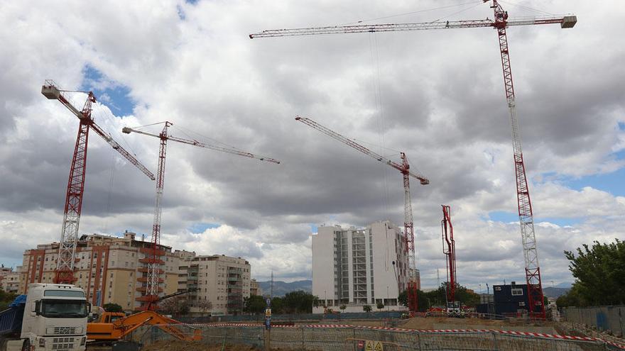 Viviendas en construcción en Málaga capital.