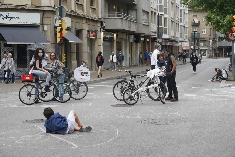 El carrer Migdia de Girona, peatonal per una tarda