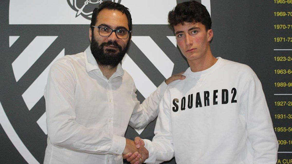 El hijo de Guillermo Amor jugará en el sub18 del Leeds United