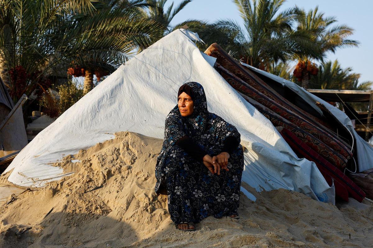 Decenas de muertos en un ataque israelí en una zona humanitaria cerca de Khan Younis