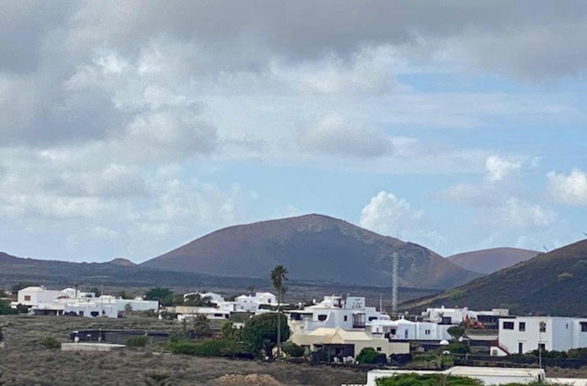 Antena de telefonía en Masdache, en el muncipio de Tías