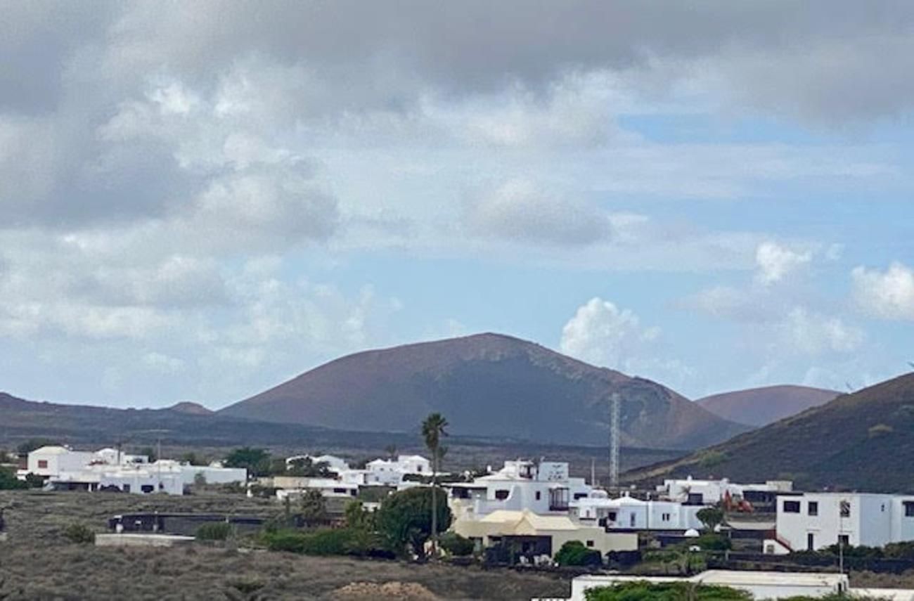 Antena de telefonía en Masdache, en el muncipio de Tías