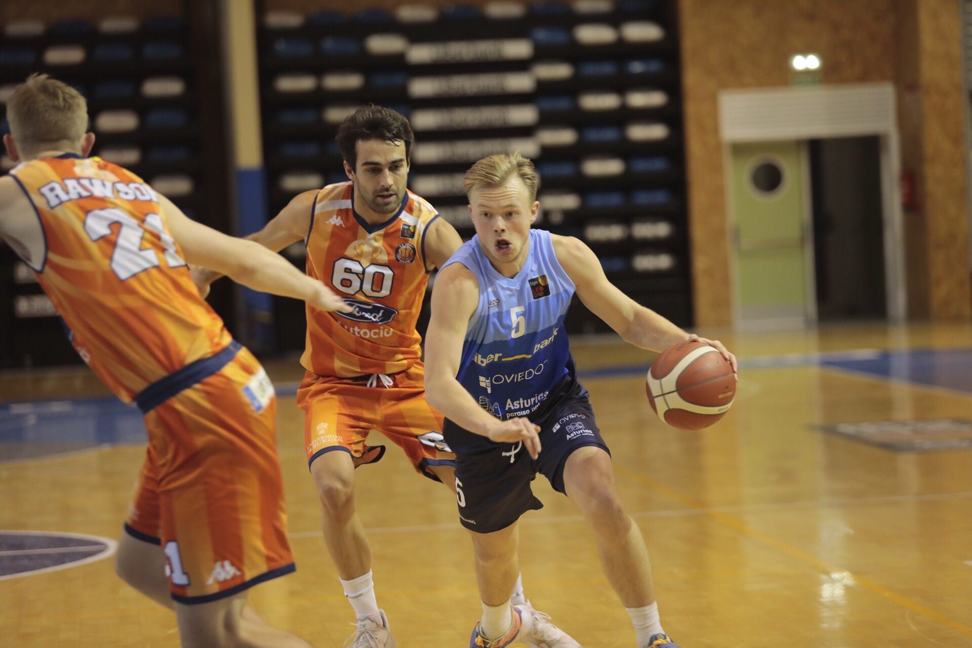 El Liberbank Oviedo Baloncesto gana por 90-73 al Tizona Burgos