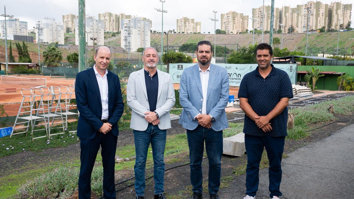 De izquierda a derecha, José Sepúlveda, Francisco Castellano, Diego Ojeda y Acaymo Medina, ayer en El Cortijo.