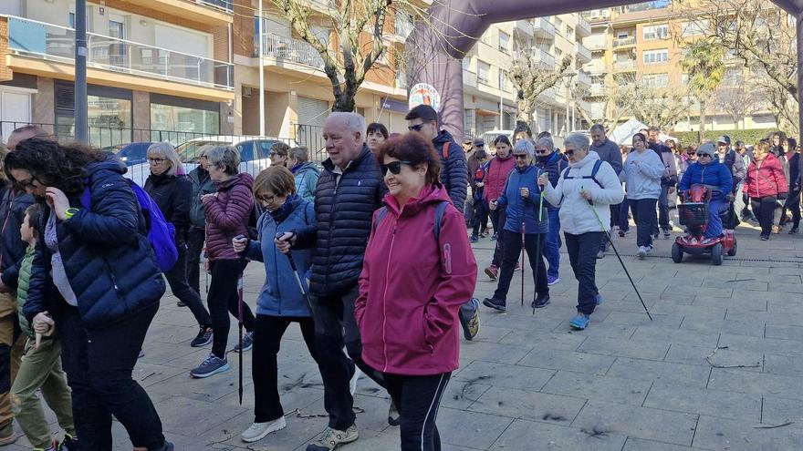 Participants a la caminada solidària de Gingko