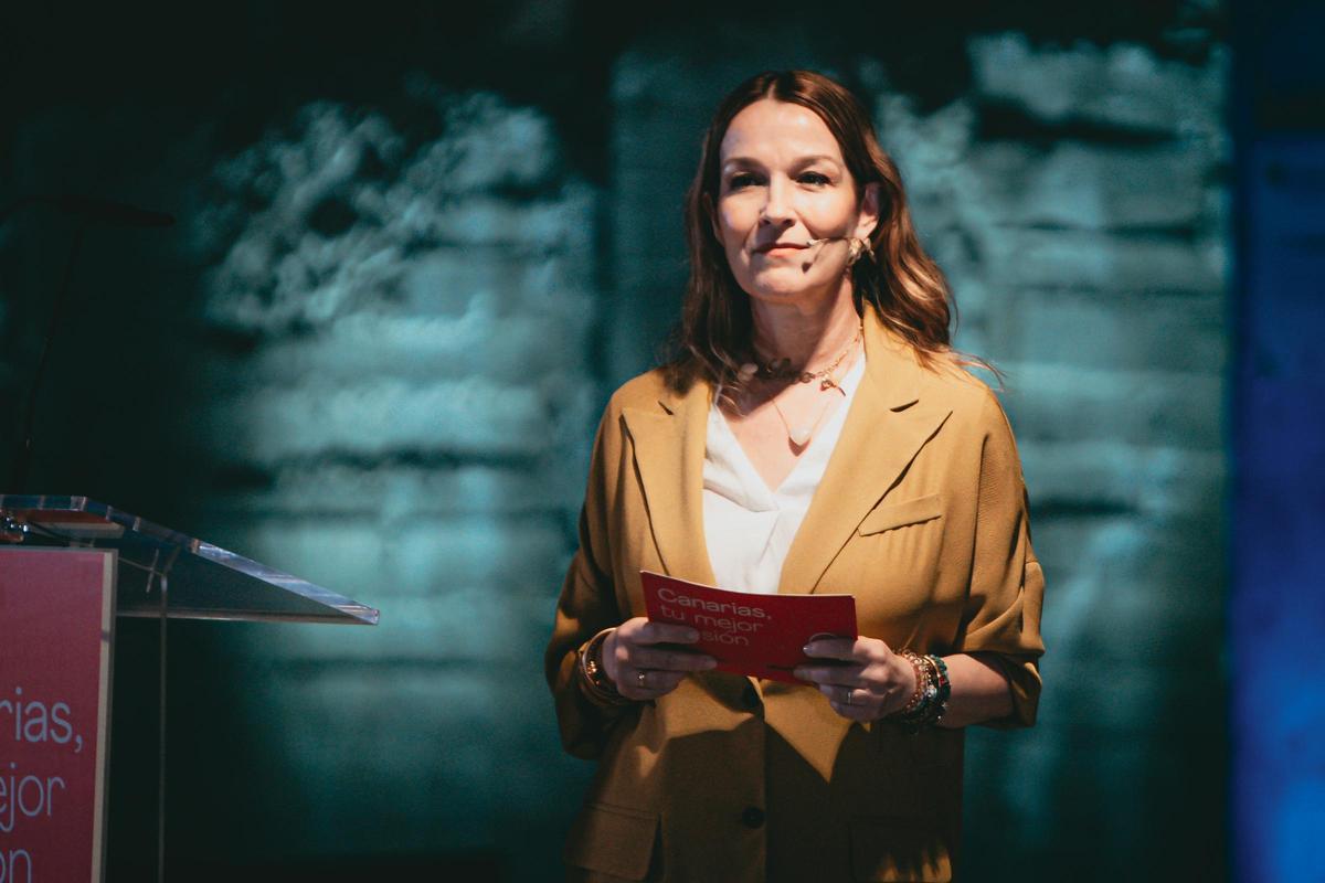 Pilar Moreno, directora del Área de Invertir de PROEXCA durante su ponencia "Ventajas de Canarias como destino de inversión y de desarrollo de sinergias comerciales".