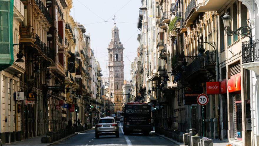 València se autoimpone el confinamiento