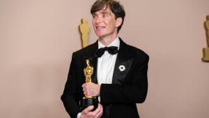 Cillian Murphy, con su estatuilla.