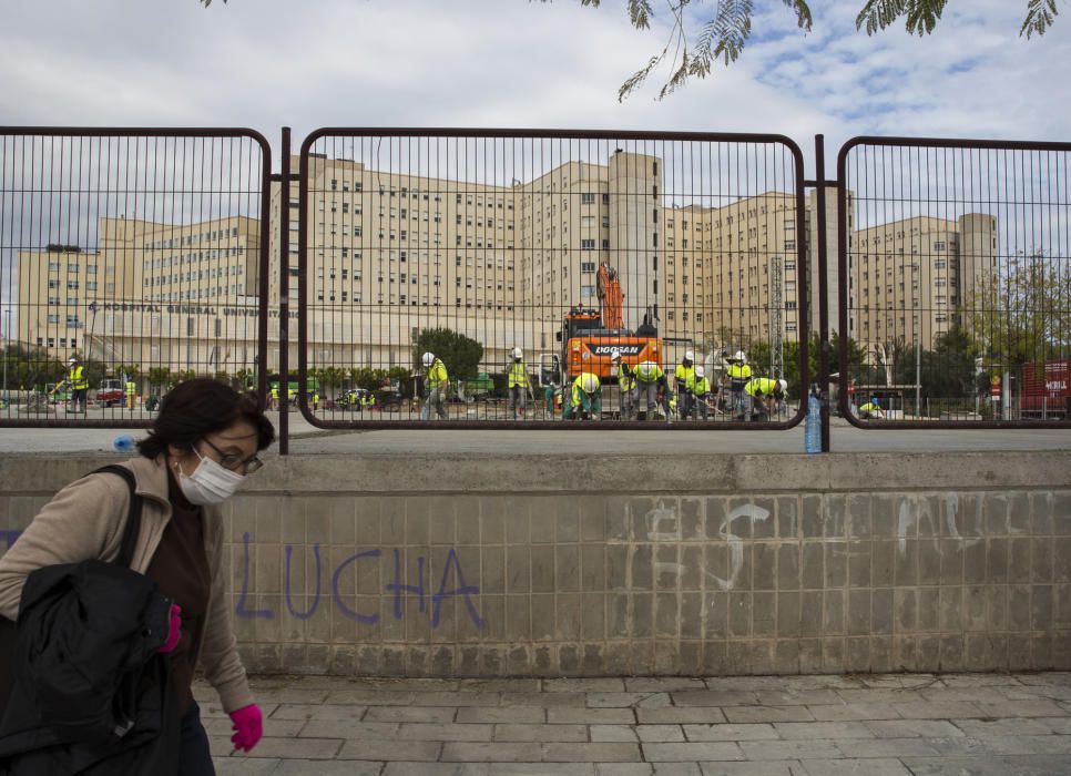 El Consell prevé que el próximo viernes pueda trasladarse el material para comenzar a atender pacientes de forma inminente