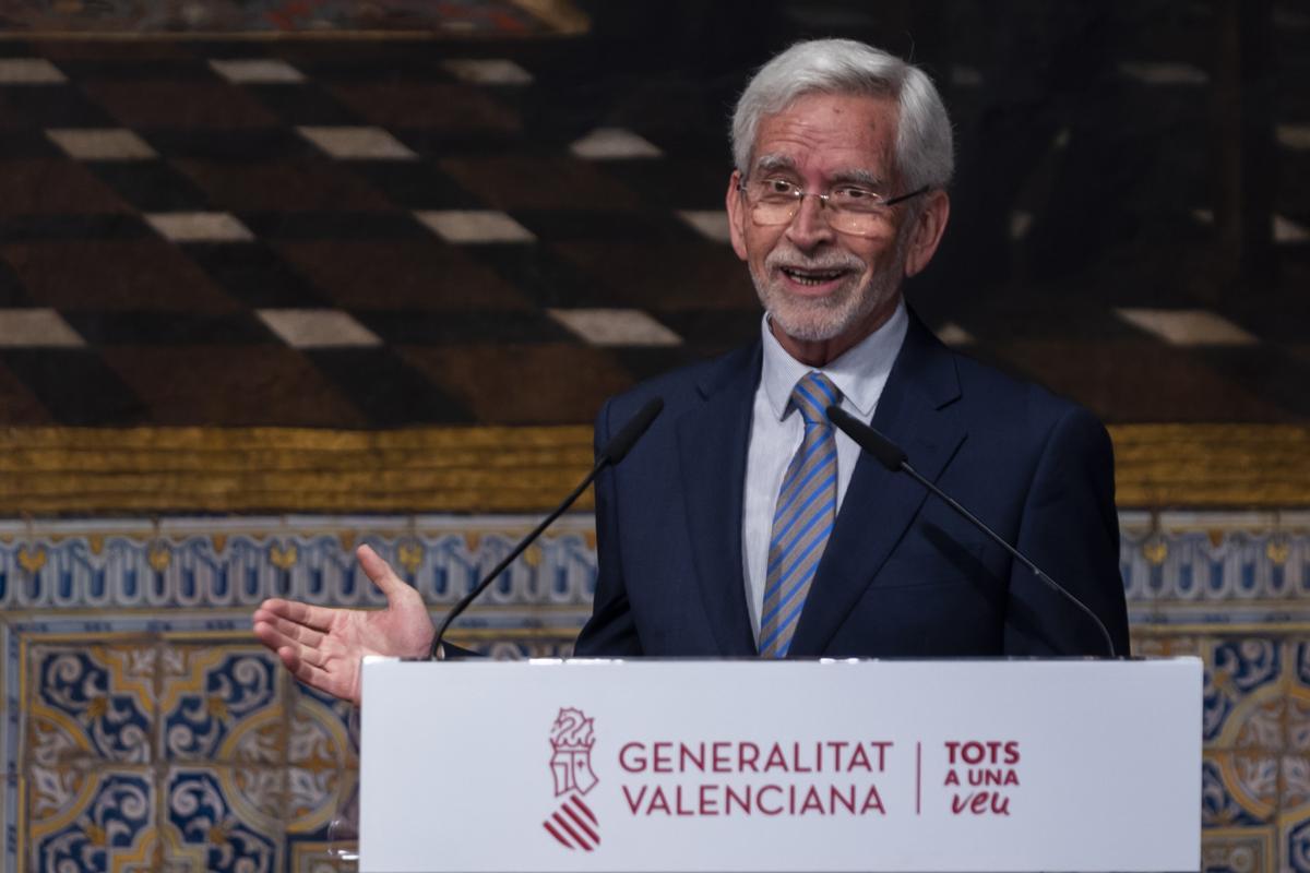 Lerma habla como representante de  la comision redactora del primer Estatut de Autonomia de la Comunitat Valenciana.