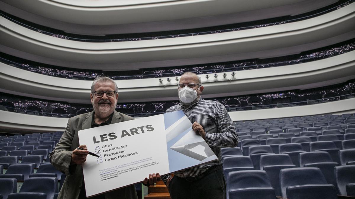 Valencia. Les Arts presentan su primer programa de mecenazgo para persona físicas. Jorge Culla , director general de les Arts y Jesus Iglesias, director artístico.