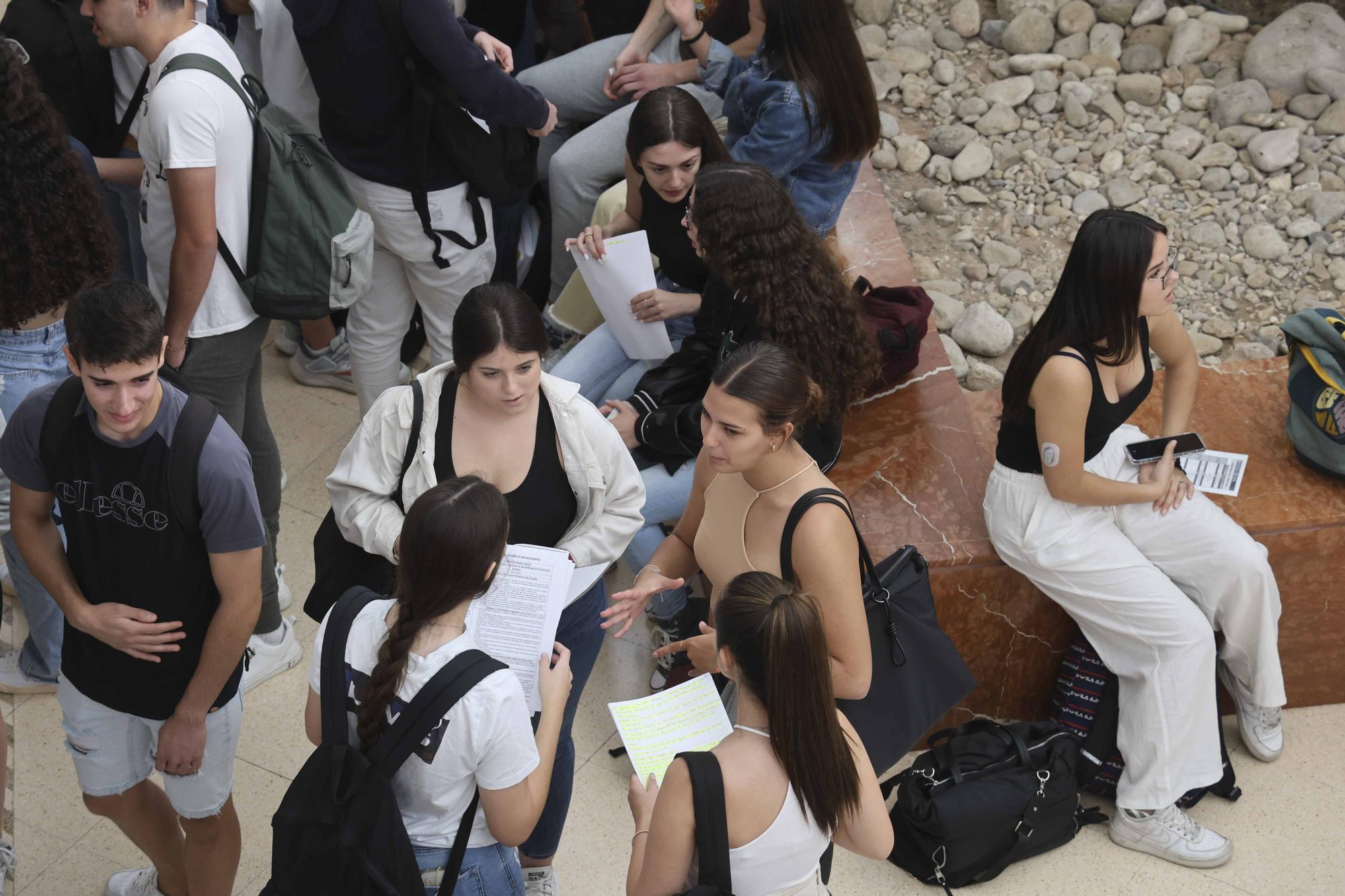 Primer día de la Selectividad 2023 en la Universidad de Alicante