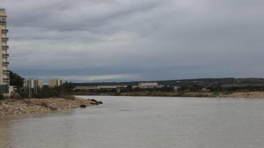 Prueba de fuego superada del cauce en Guardamar