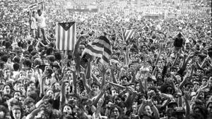 Espectadores del histórico concierto en el Palau Sant Jordi del 14 de junio de 1991.