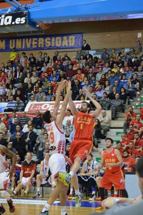 Partido entre el Murcia y el Cai Zaragoza