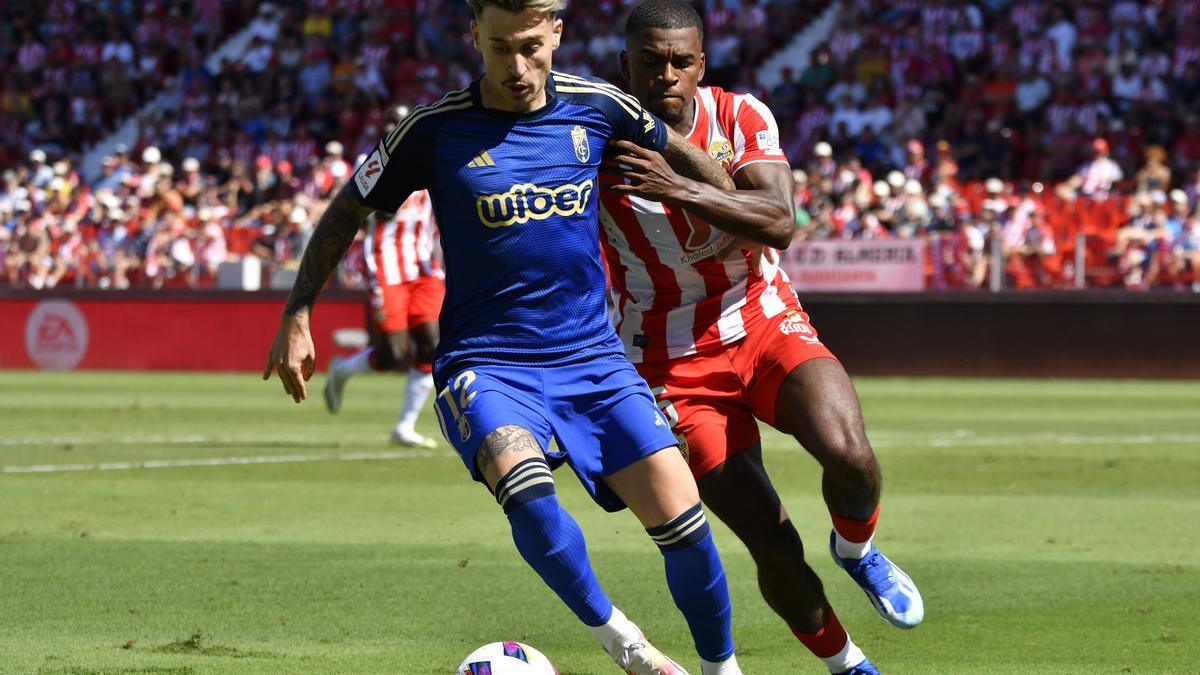 3-3. Almería y Granada empatan en aciertos y errores en un partido loco