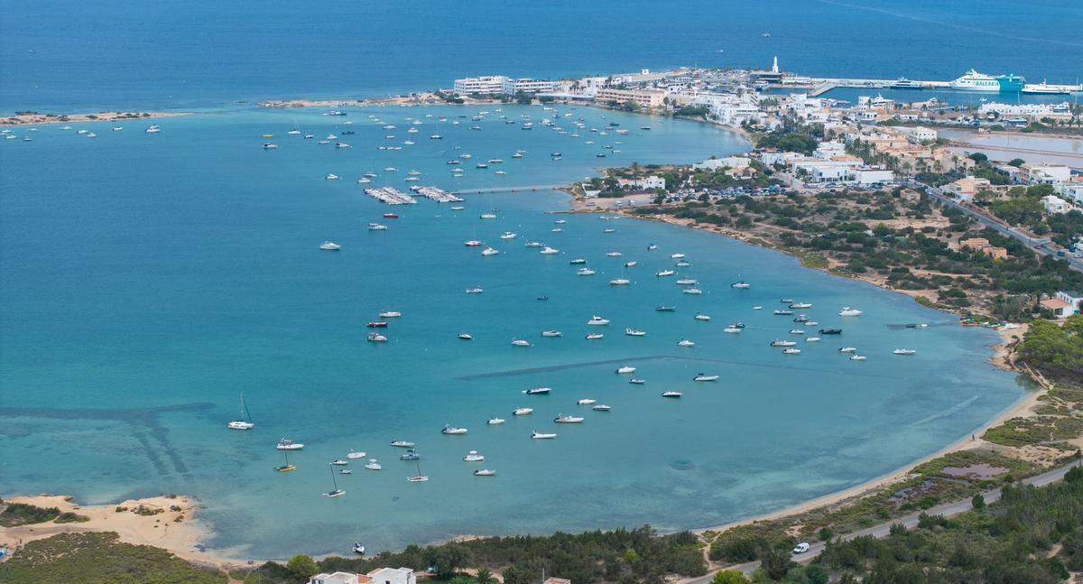 Vista parcial de s'Estany des Peix, en Formentera