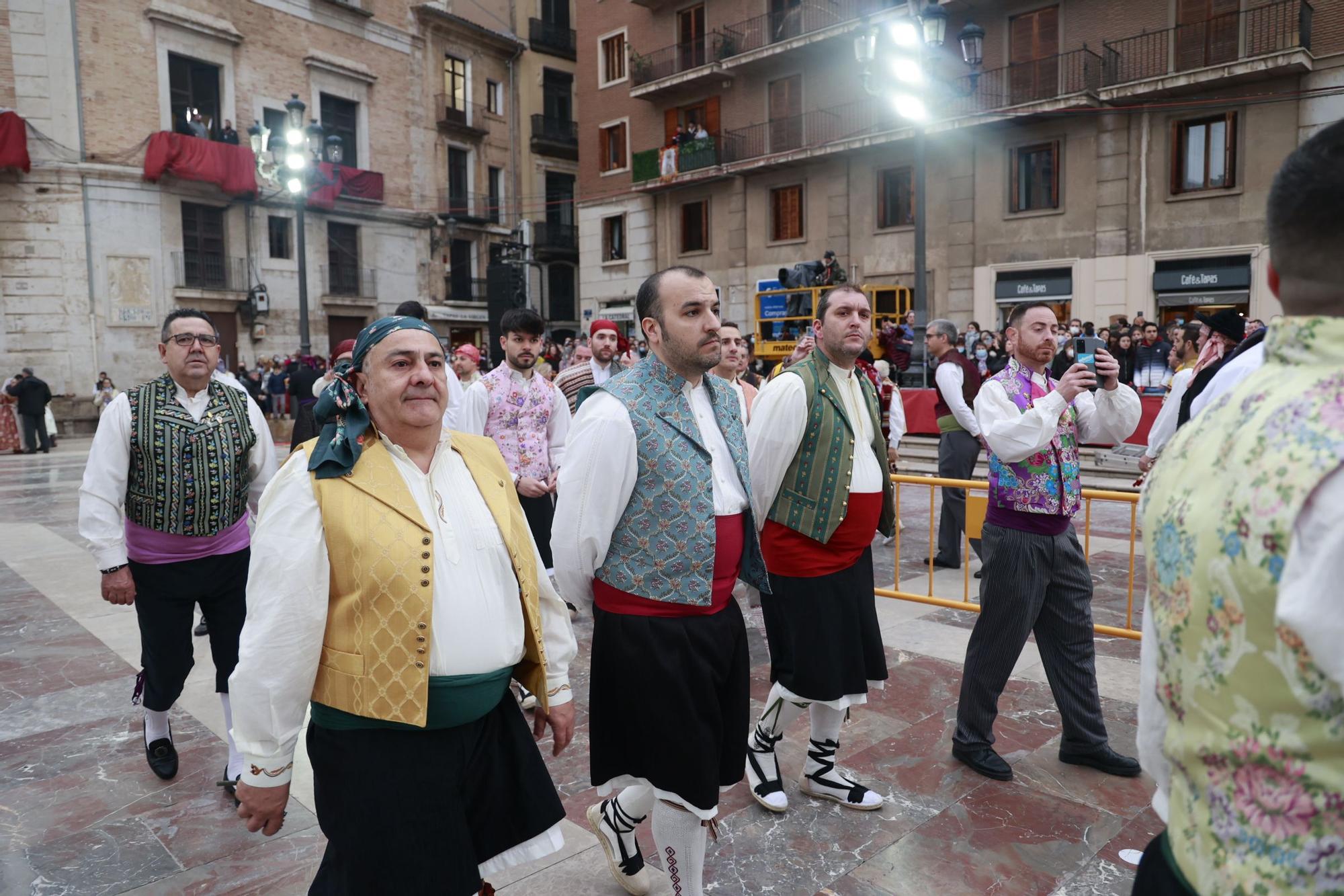 Búscate en el segundo día de ofrenda por la calle Quart (entre las 18:00 a las 19:00 horas)