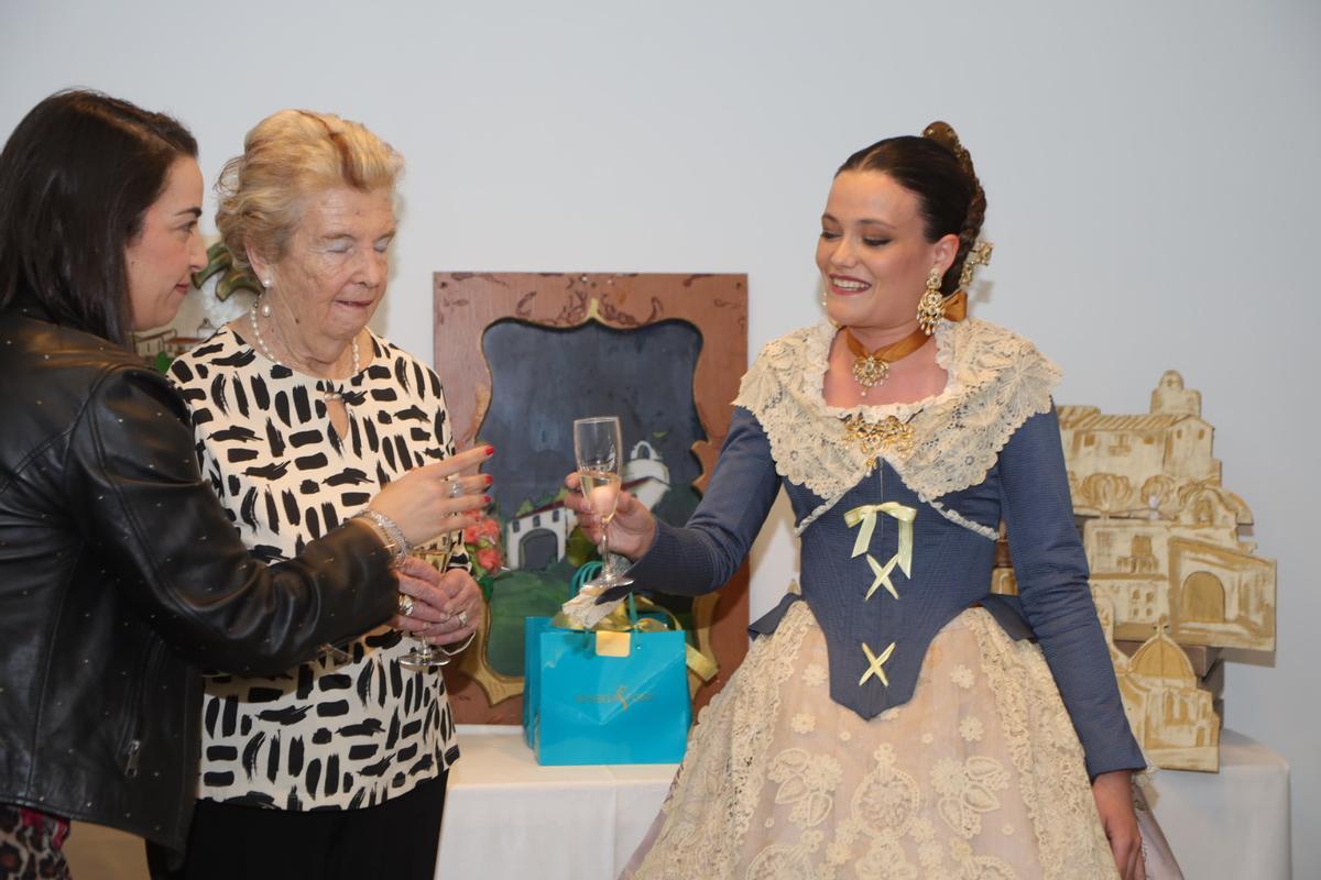 Galería: Las reinas de las fiestas de Castellón se reúnen en su tradicional merienda