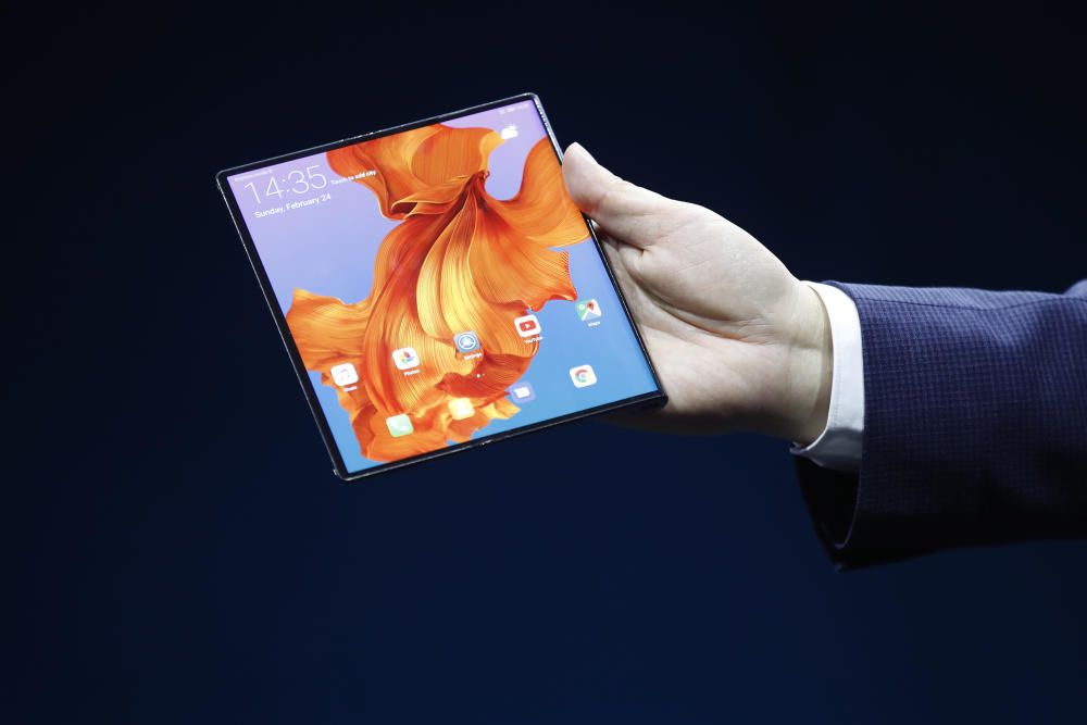 Huawei presenta en Barcelona el móvil plegable Mate X