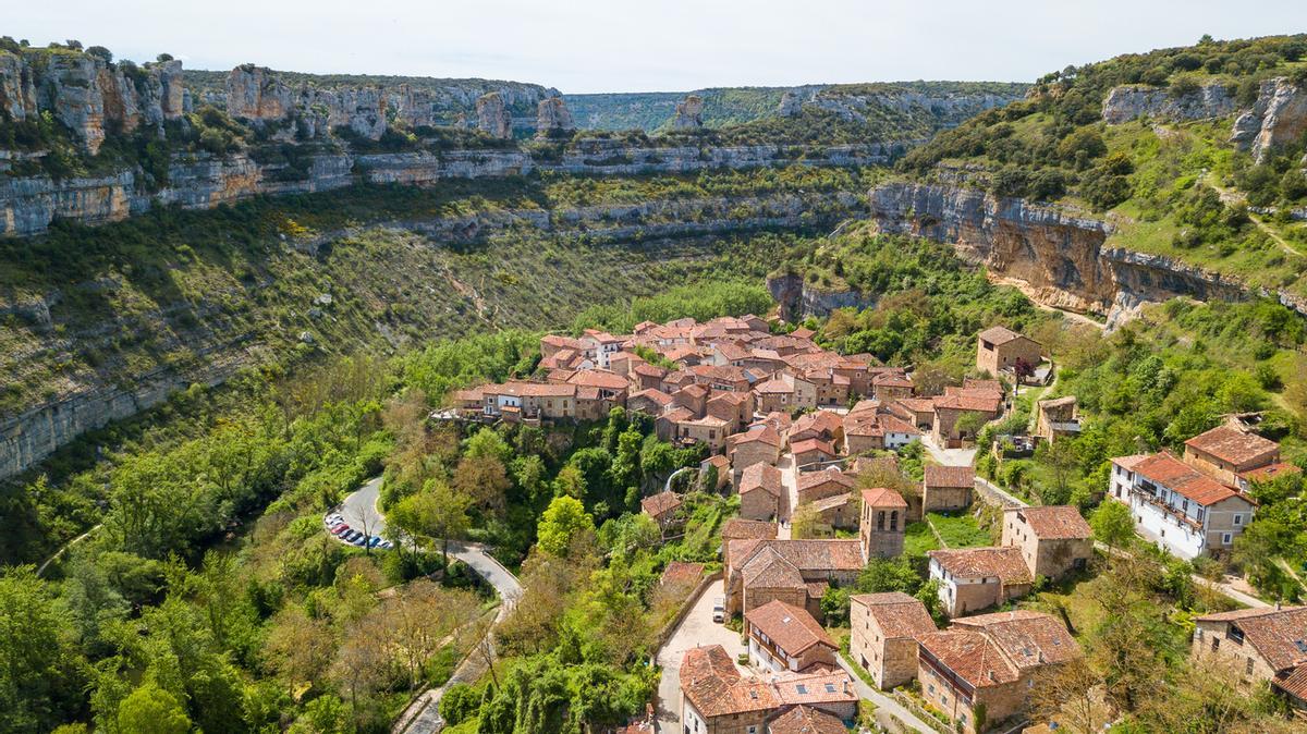 Las Merindades esconden pueblos tan bonitos como este.