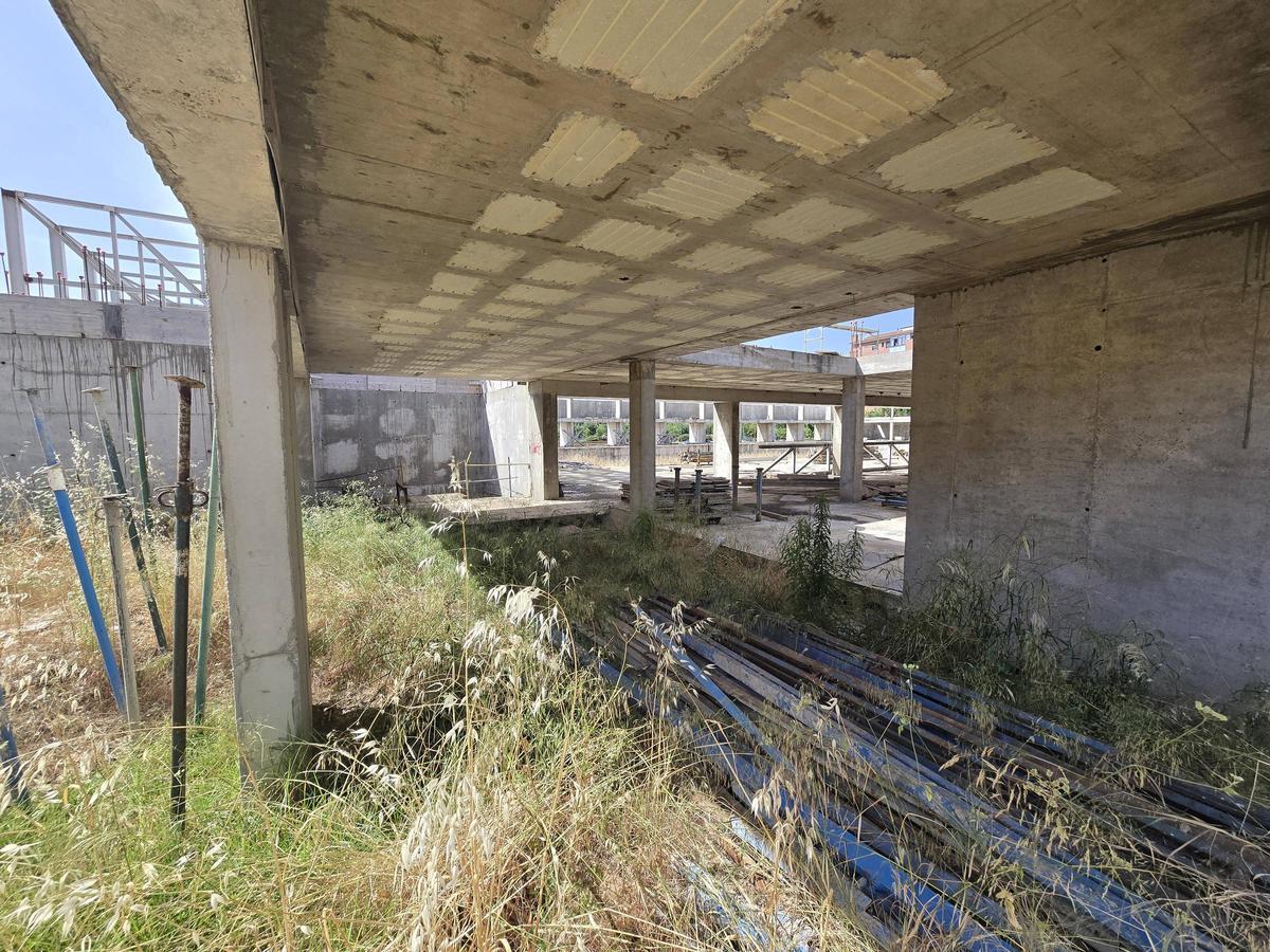 Estado de la obra de la piscina de la margen derecha de Badajoz.