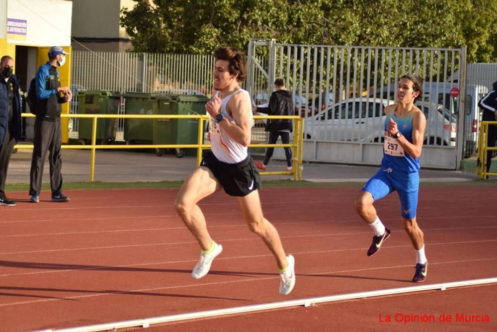 Control federativo de atletismo en Cartagena