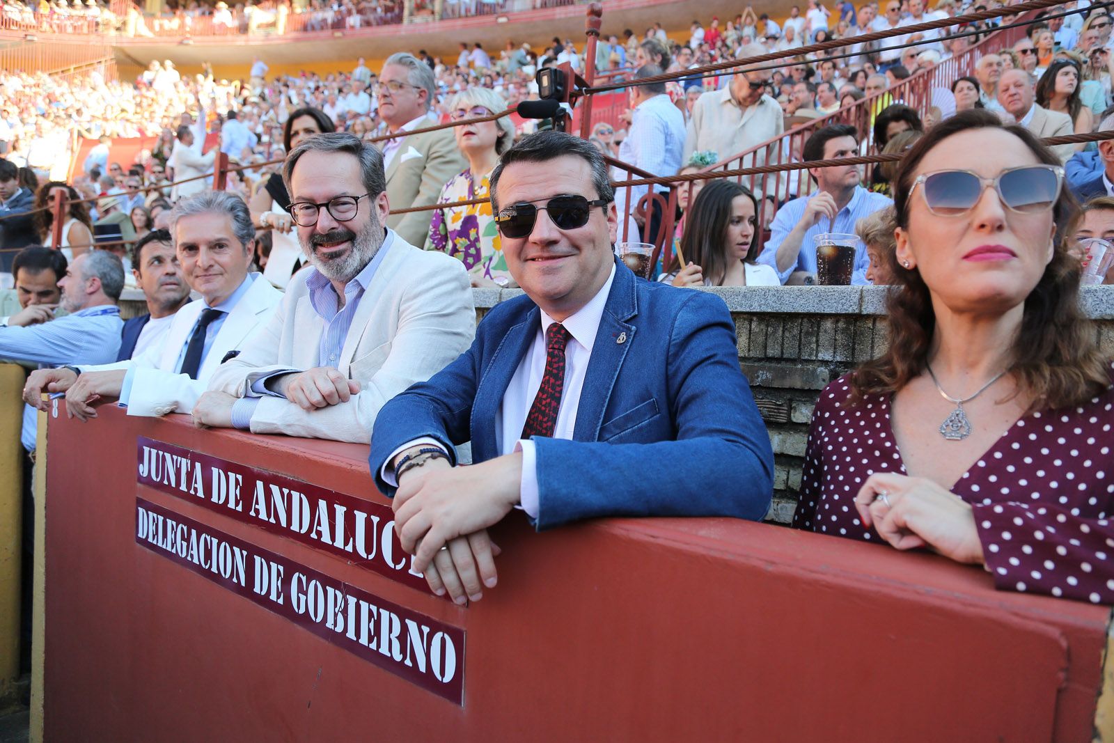 Román toma la alternativa y la puerta grande se abre para Roca Rey y Ortega
