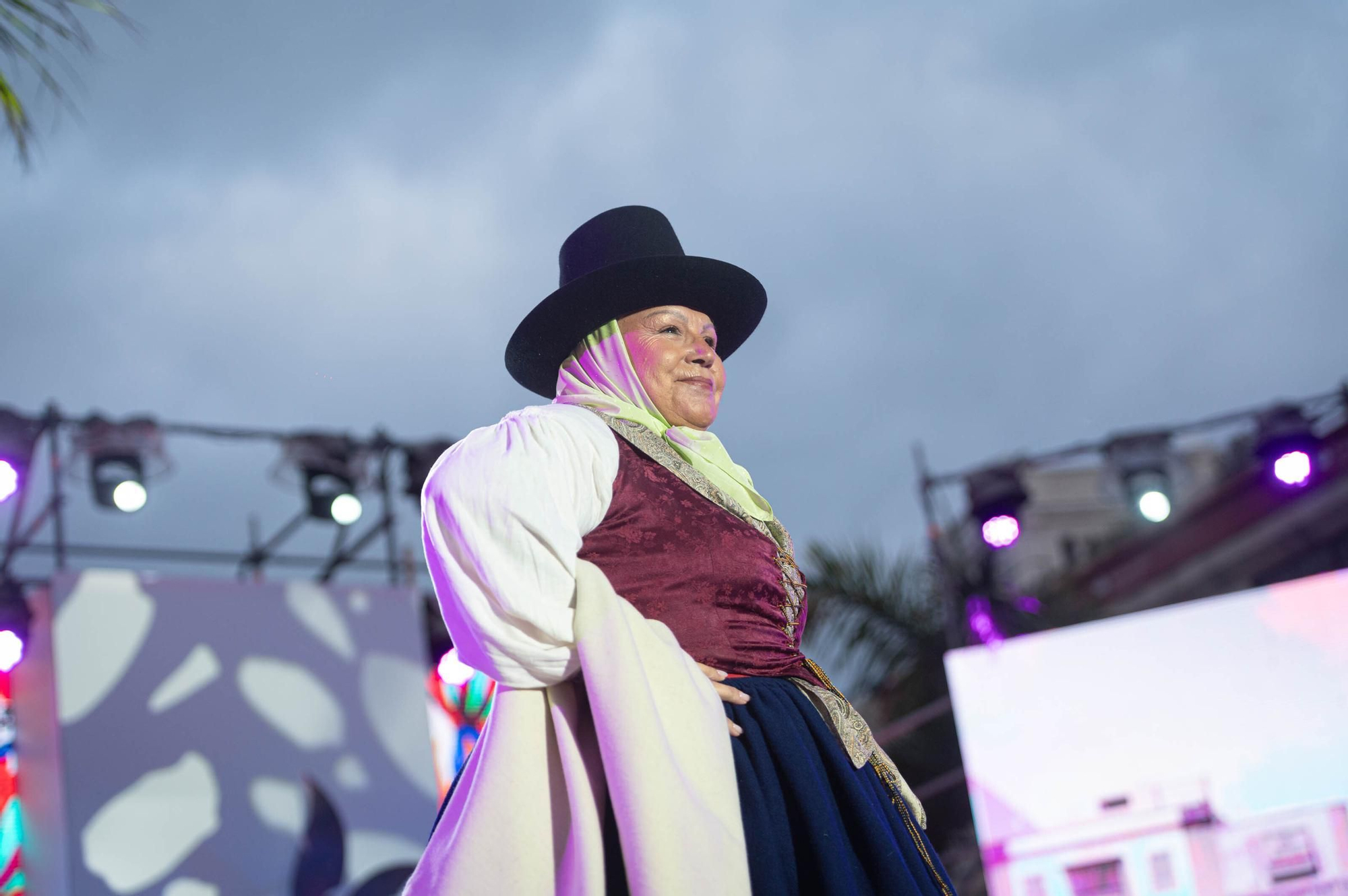 Gala de elección de la primera reina de los mayores de las Fiestas de Mayo