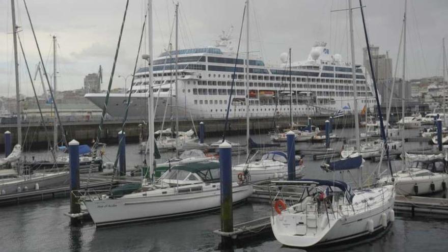 Primera escala en la ciudad del &#039;Pacific Princess&#039;