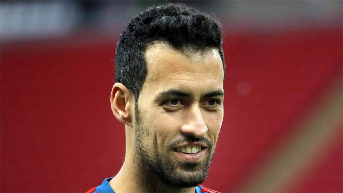 Sergio Busquets, protagonista en la rueda de prensa previa al partido de la Roja ante Marruecos