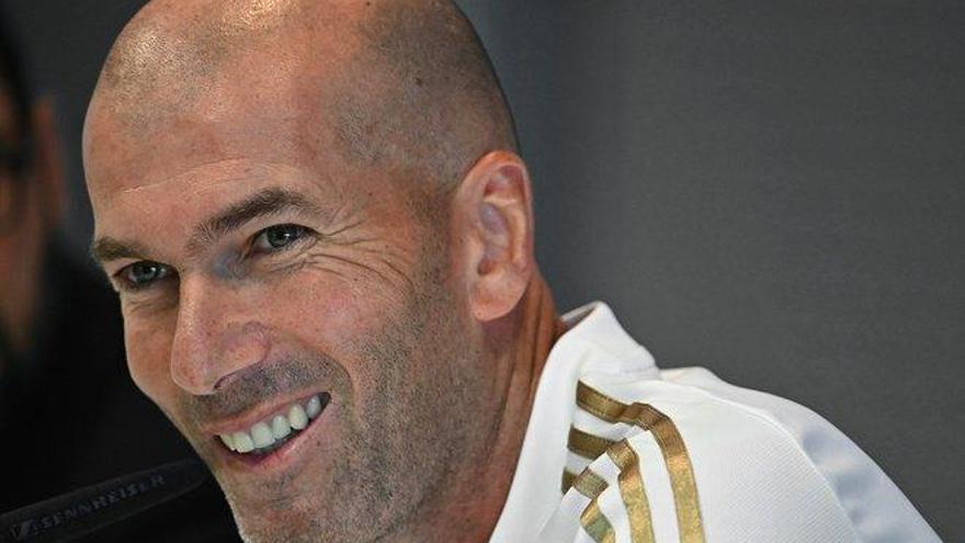 Zidane: &quot;Si yo me quejara, debería cambiar de trabajo&quot;