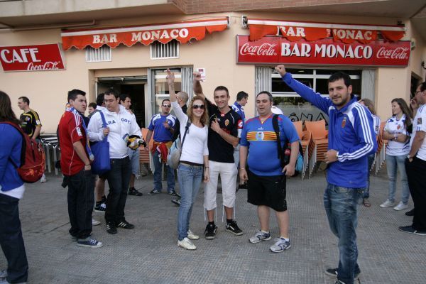 La afición del Real Zaragoza parte hacia Valencia.