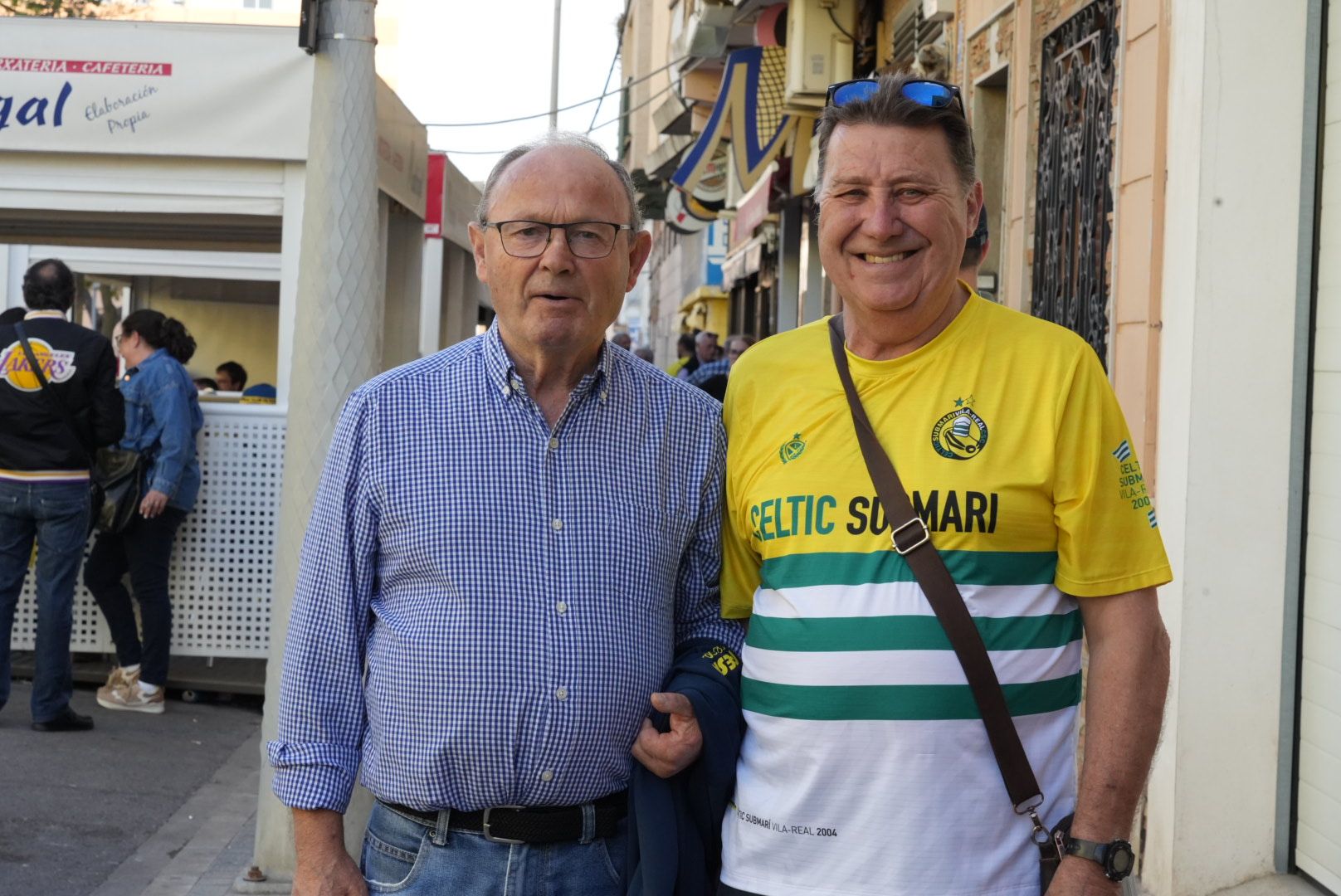 La afición del Villarreal en el partido contra el Espanyol en La Cerámica