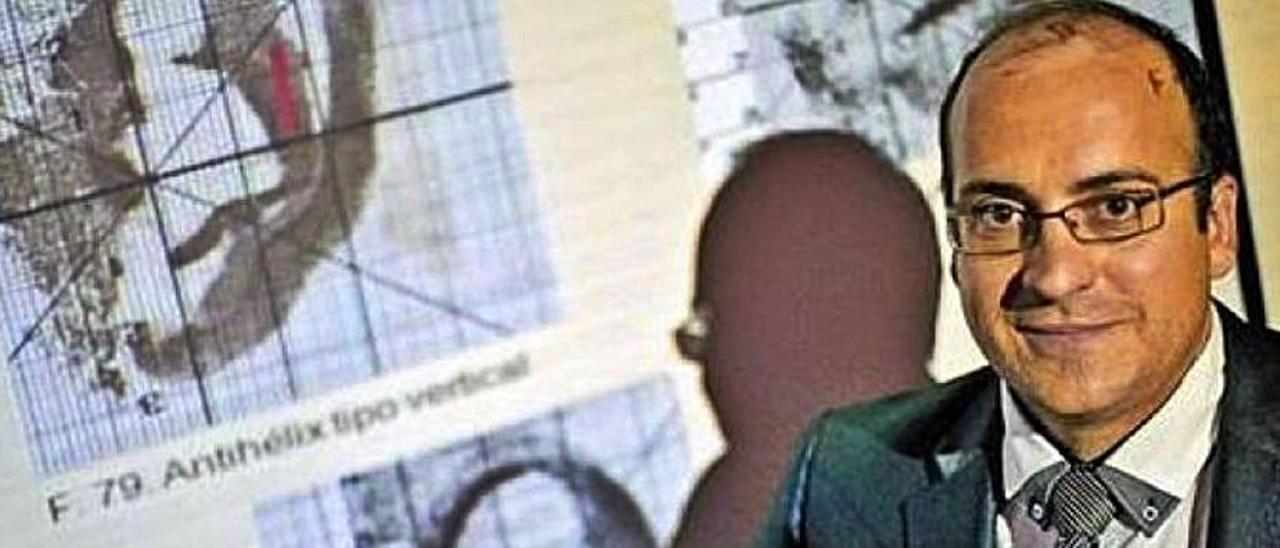 El médico forense y criminólogo Aitor Curiel. |   // FDV