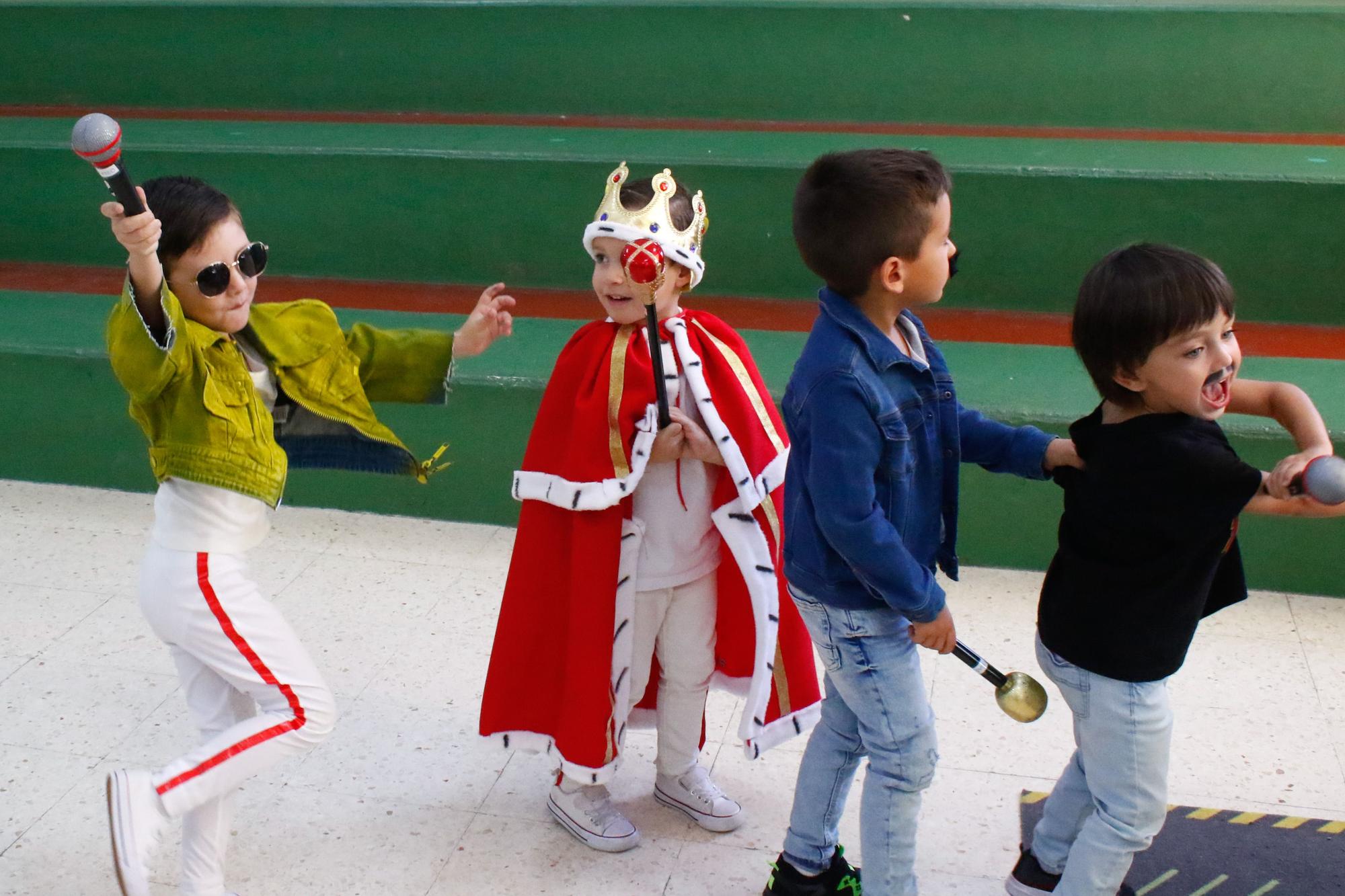 El espíritu de Freddy Mercury se encarna en el CEIP Anexo A Lomba