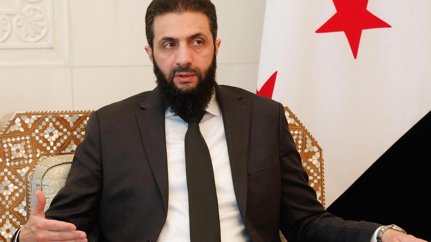 Siria aprueba su nueva declaración constitucional transitoria &quot;basándose en la jurisprudencia islámica&quot;