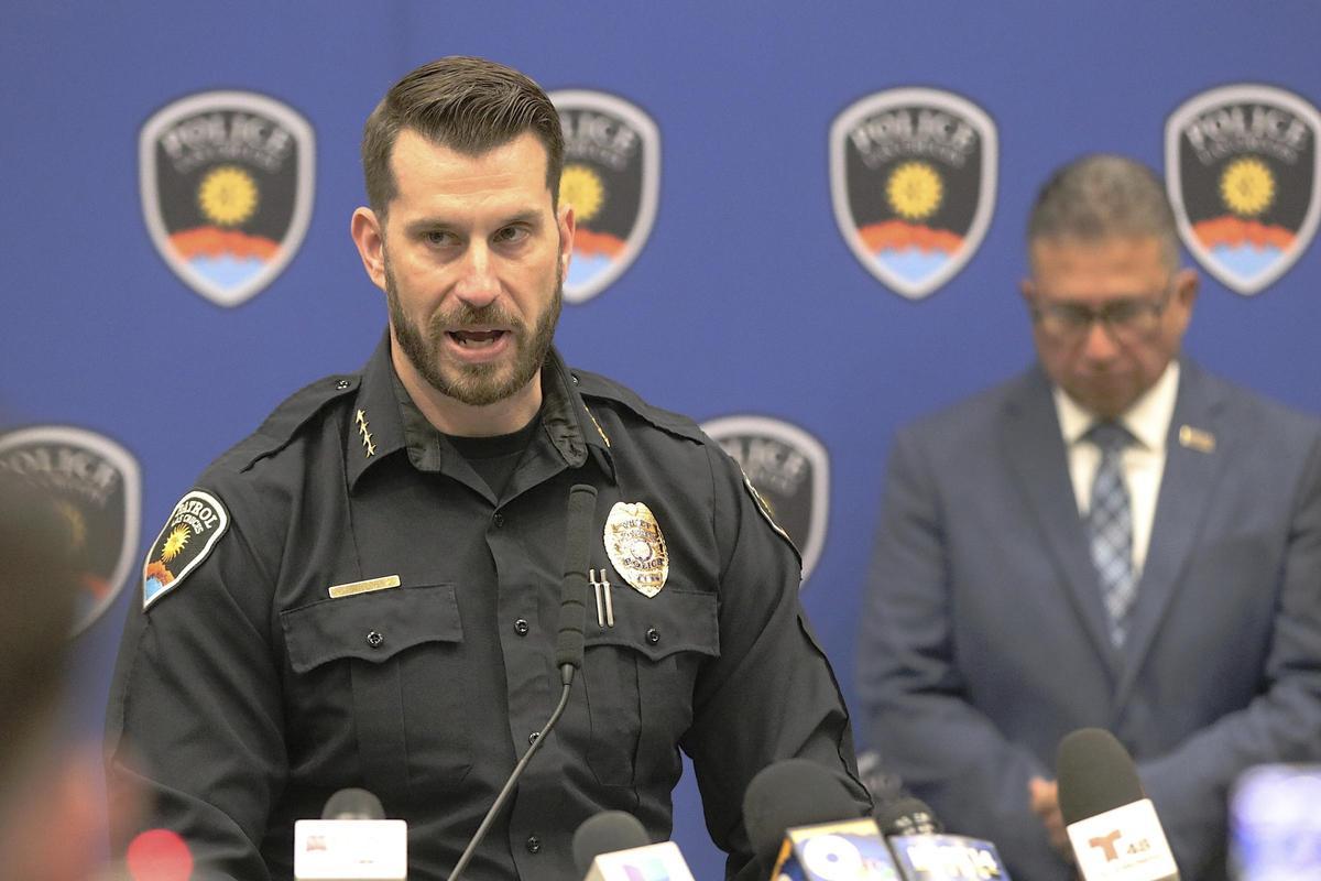 El jefe de Policía de Las Cruces, durante una rueda de prensa para informar del tiroteo.