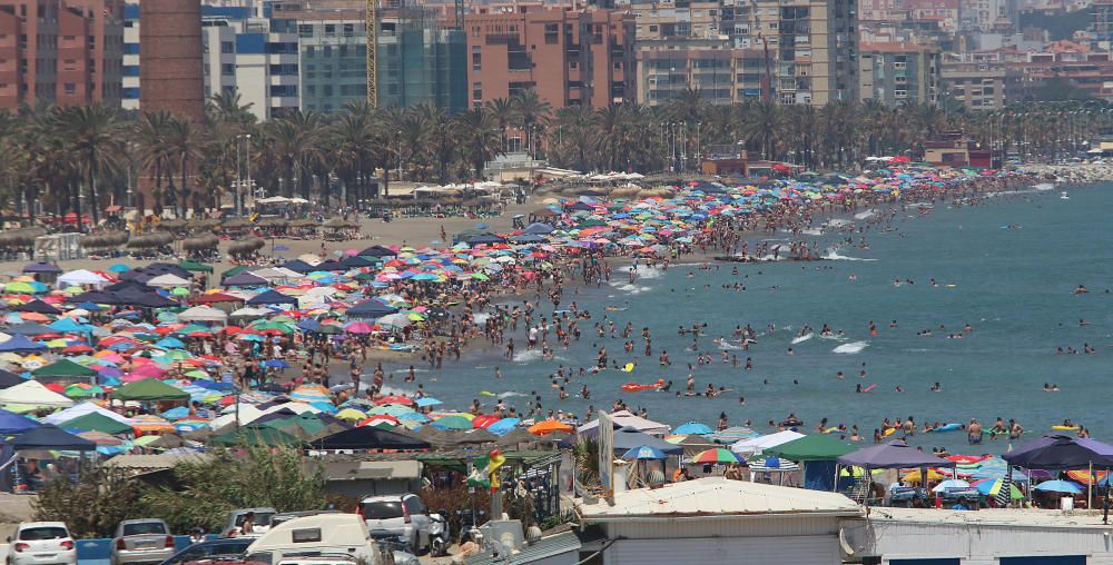 A dos semanas del inicio del verano, La Malagueta, La Misericordia y Sacaba presentaron una gran afluencia de bañistas por las altas temperaturas en la ciudad