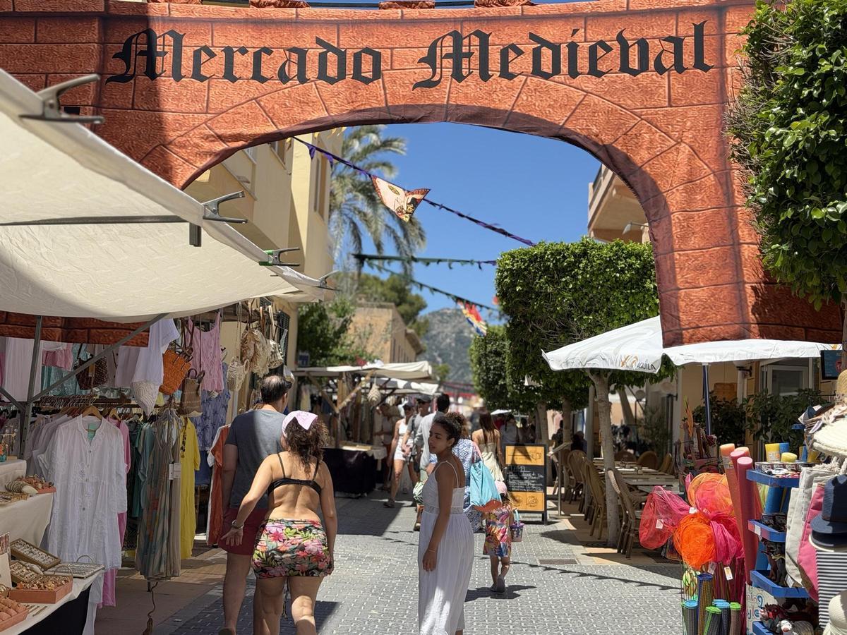 Mercado Medieval celebrado en Tasta Sant Elm.