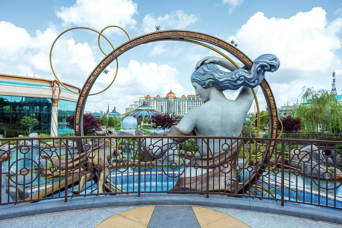 Celestial Park yThe Wizarding World of Harry Potter, mundos de Universal Epic Universe.