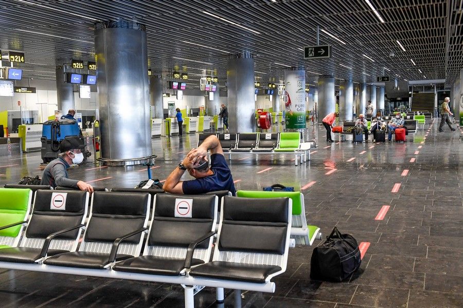 Pasajeros en el aeropuerto de Gran Canaria