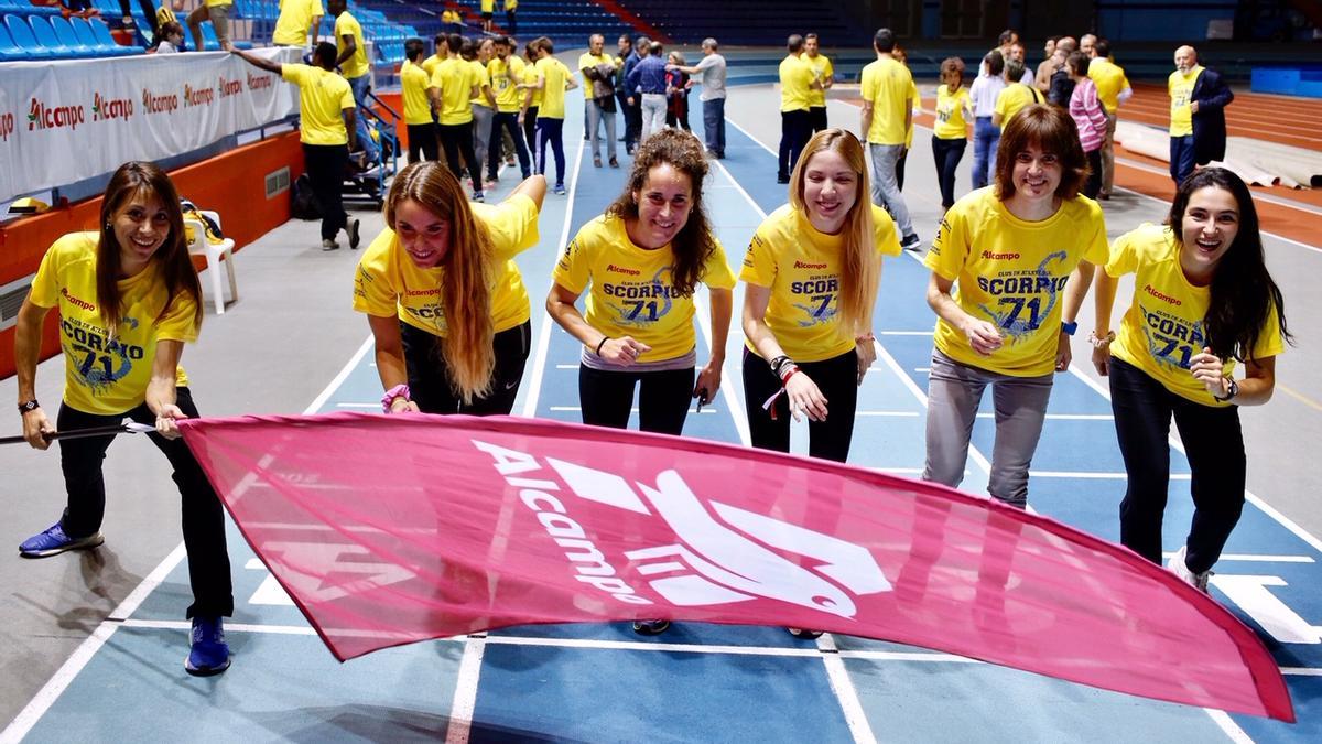 El club de atletismo Scorpio 71 apuesta por el deporte femenino desde la cantera.