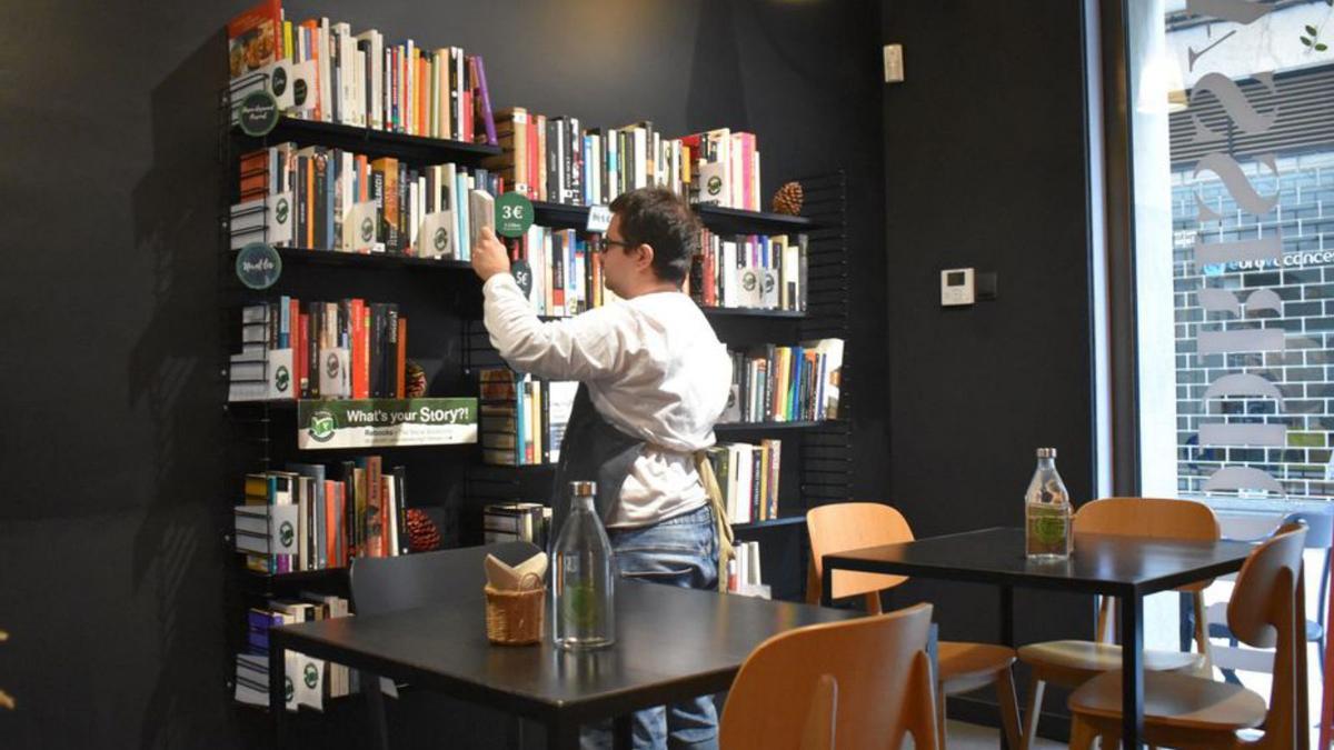 L’espai Rebook a la botiga Biodrissa del Barri Vell de Girona | REBOOKS