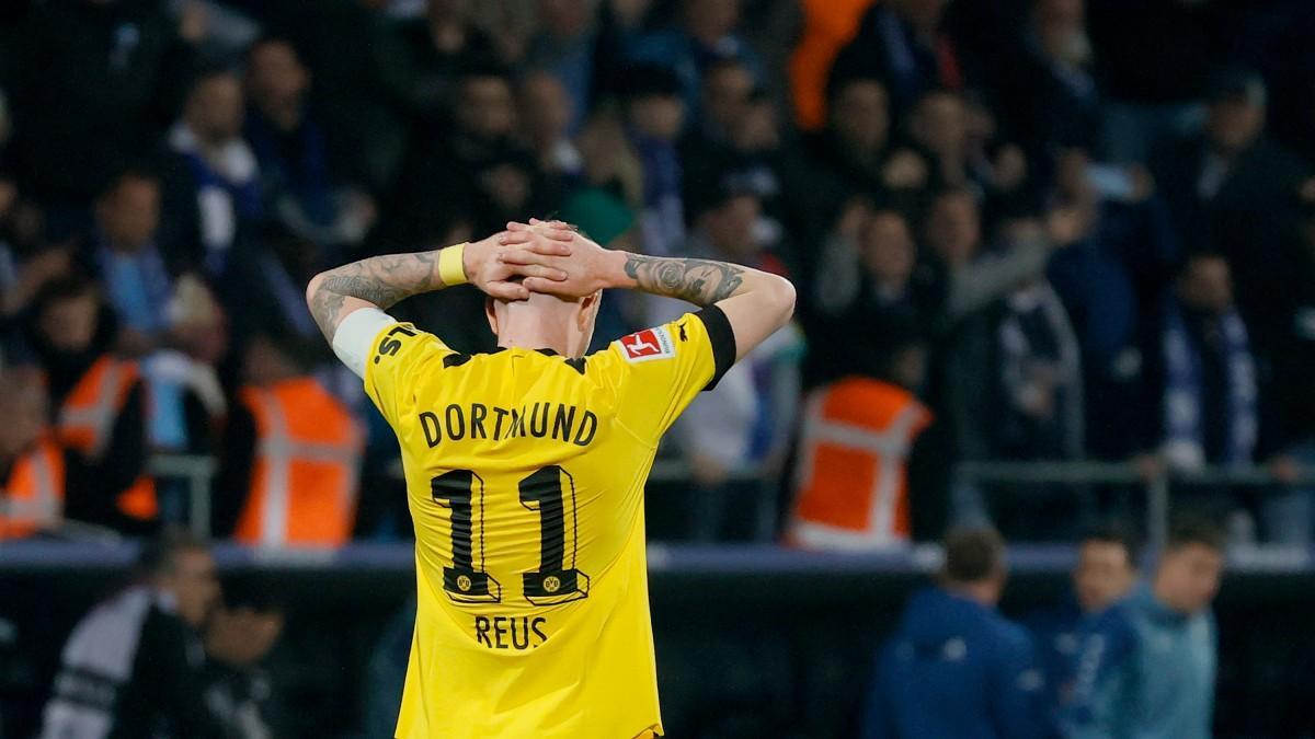 Reus se lleva las manos a la cabeza tras el empate del Dortmund ante el Bochum